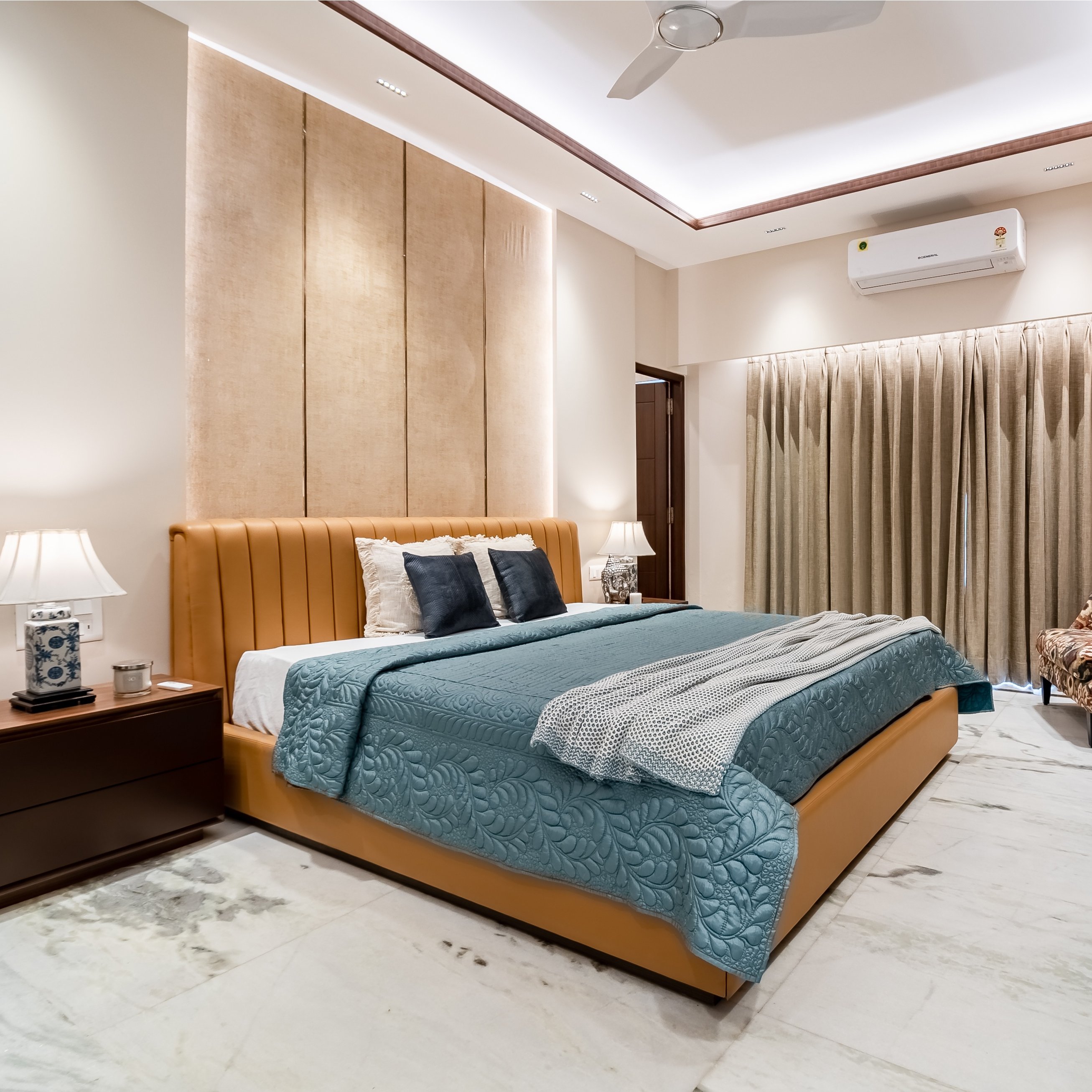 Textured Bedroom Apartment Renovation Reference: Textured Bedroom Wallpaper With Gold Inlays