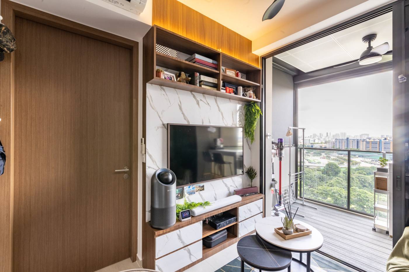 Marble Wall Design With White And Brown Detailing | Livspace