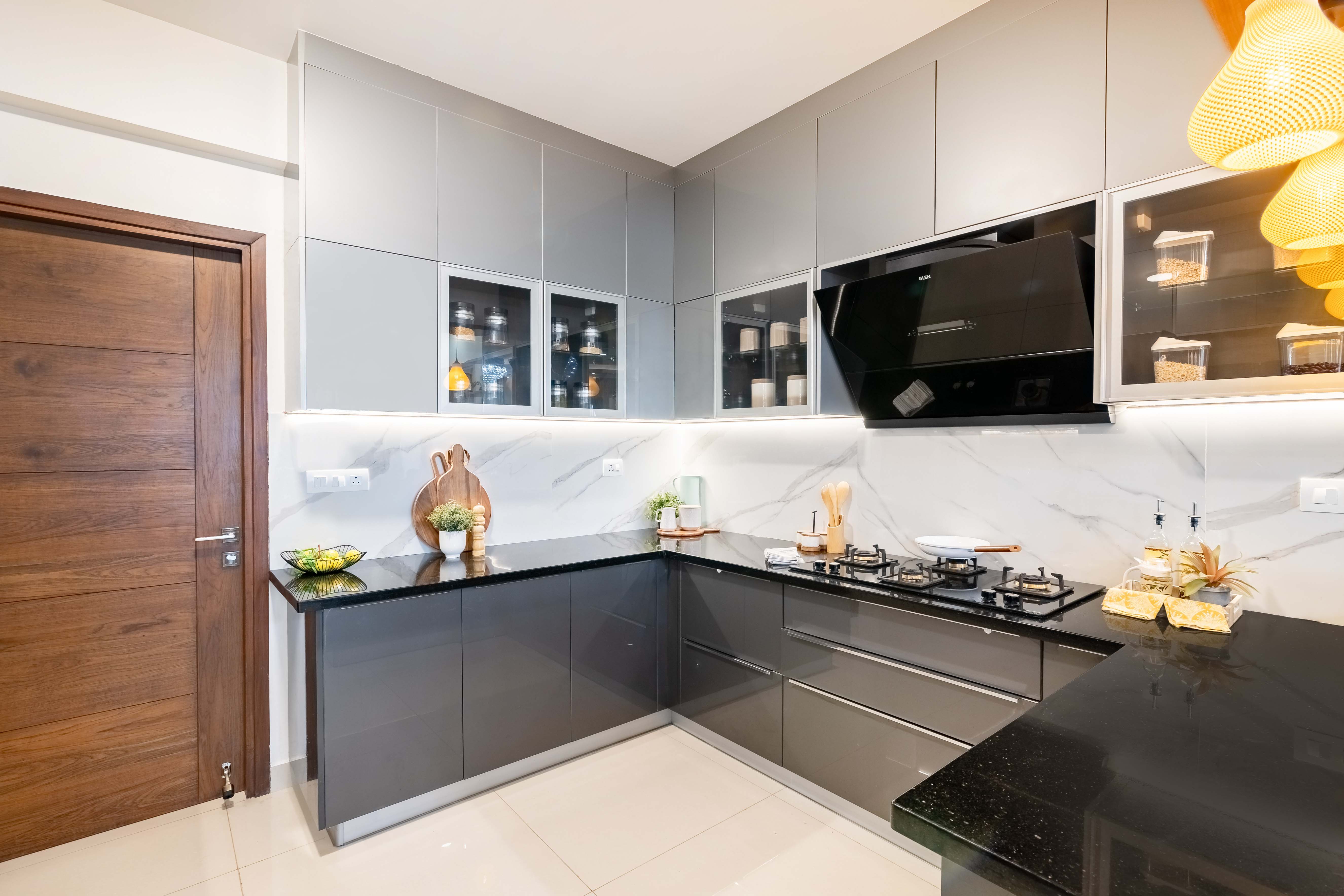 Contemporary U-Shaped Kitchen Design with Dove Grey and Dazzling Silver ...