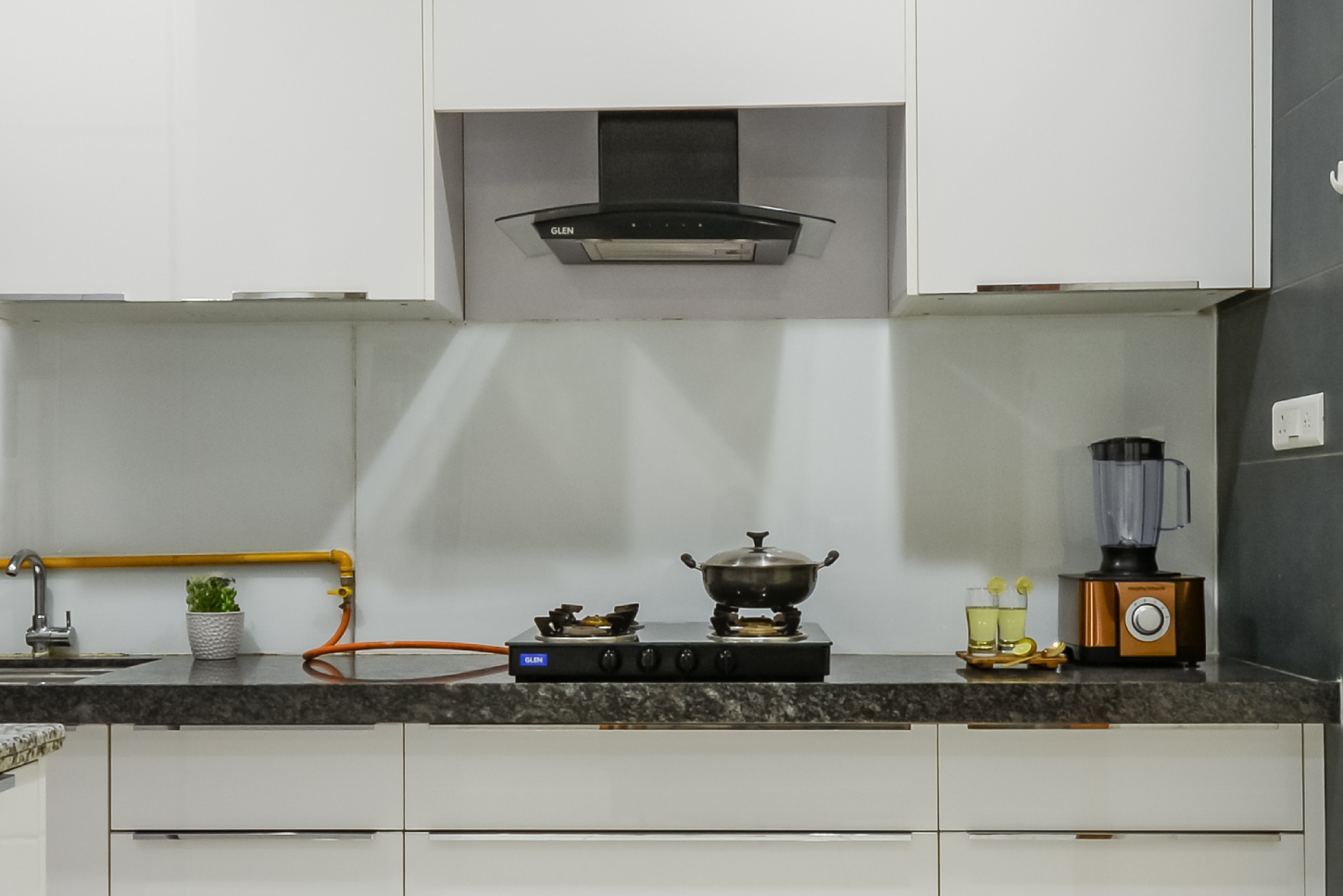 Ceramic Wall Tiles Design With A Glossy Finish | Livspace