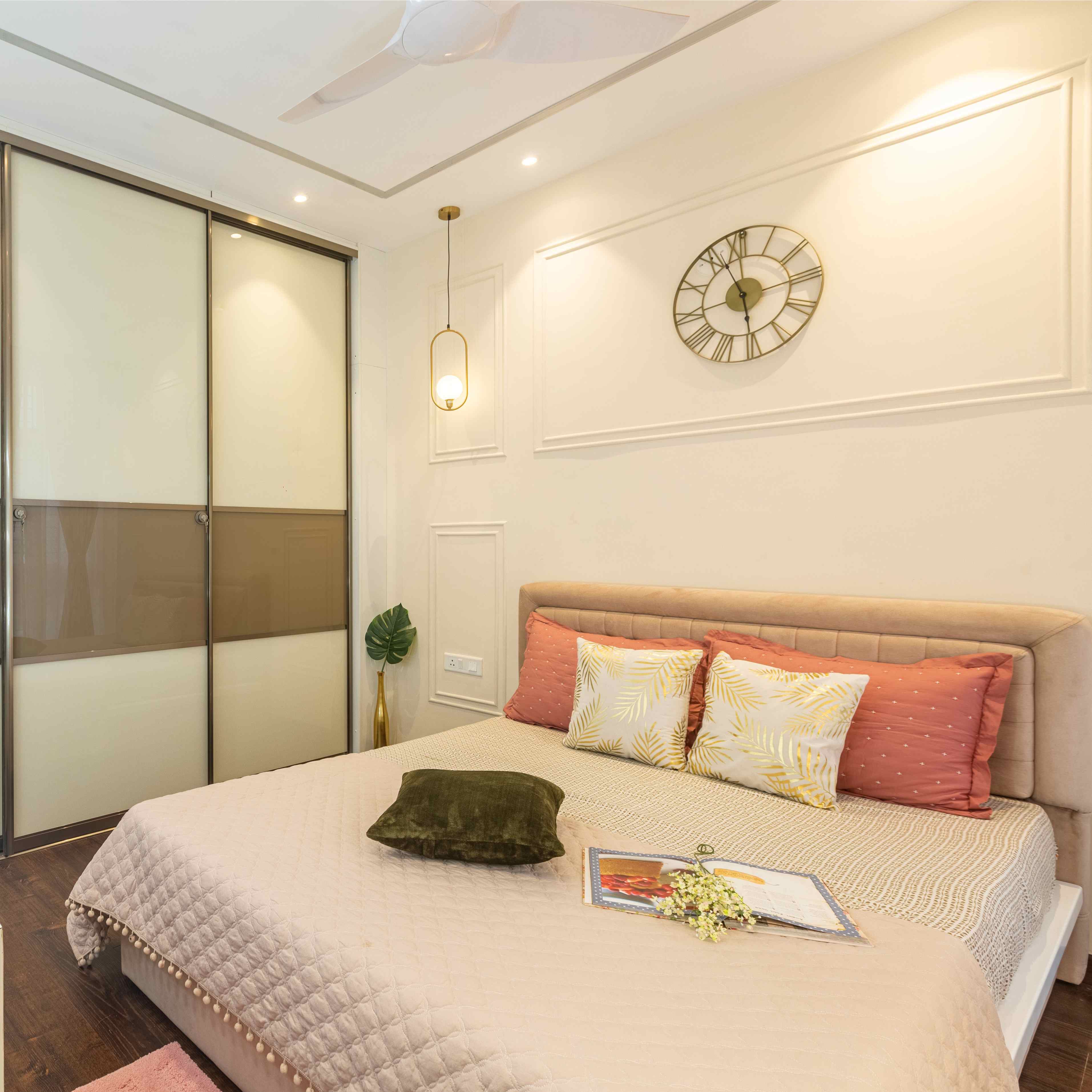 Light Cream Wall Design For Bedrooms With Trims Livspace